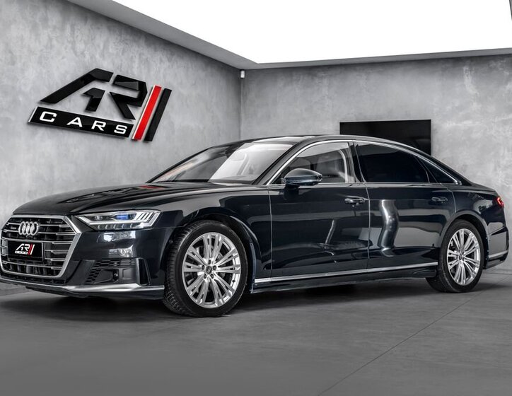 Audi A8 1