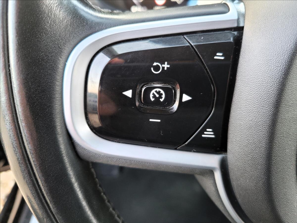 Volvo V60 Kombi 2,0 l 251 kw