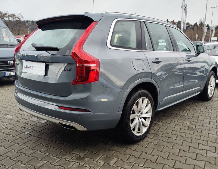 Volvo XC90 SUV 2,0 l 173 kw