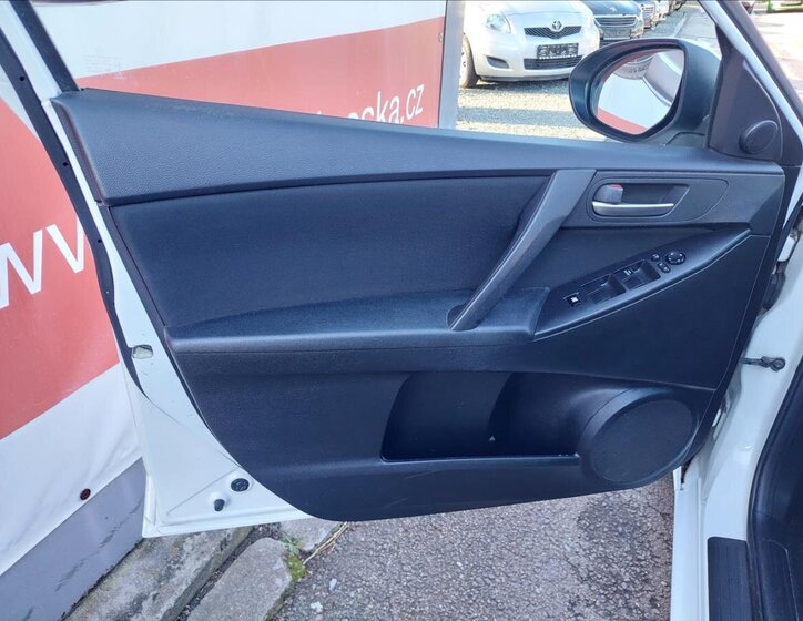 Mazda 3 Hatchback 1,6 l 77 kw