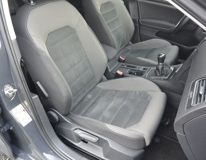 Volkswagen Golf Kombi 2,0 l 110 kw