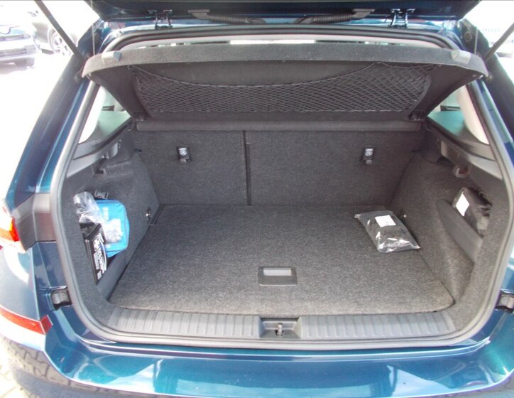 Škoda Kamiq SUV 999,0 85 kw