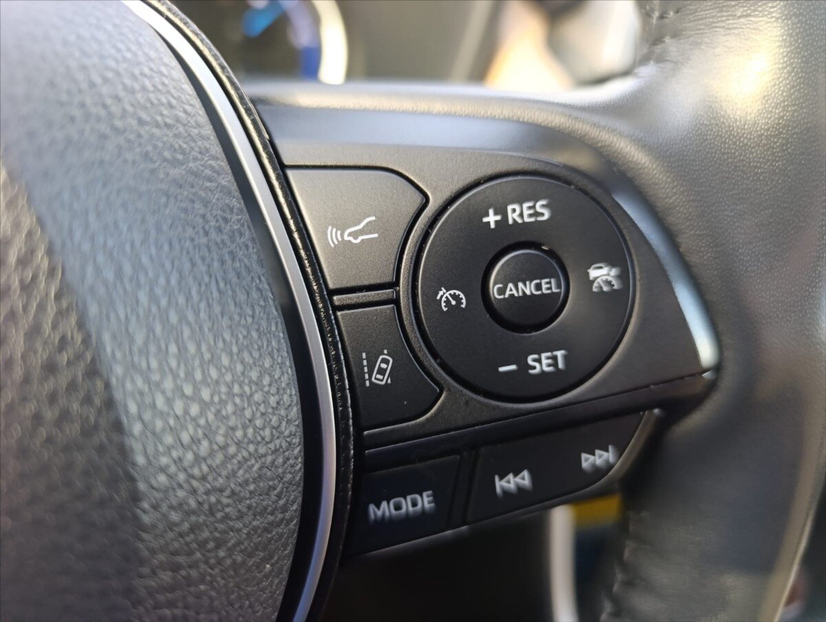 Toyota RAV4 SUV 2,5 l 131 kw