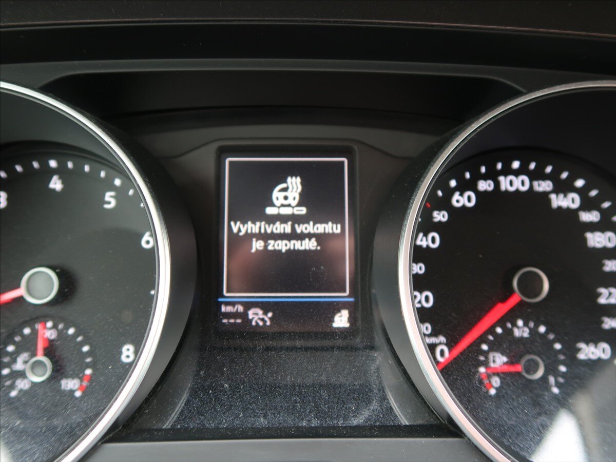 Volkswagen Tiguan Kombi 1,5 l 110 kw