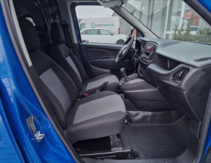 Fiat Dobló cargo Skříň 1,4 l 88 kw