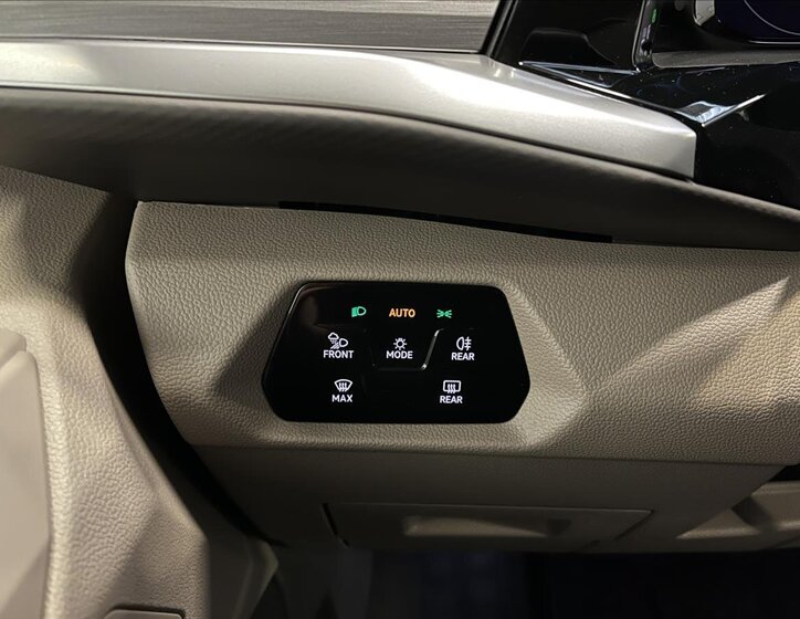 Volkswagen Multivan 17