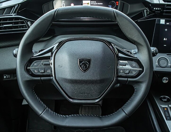 Peugeot 308 Kombi 1,2 l 107 kw