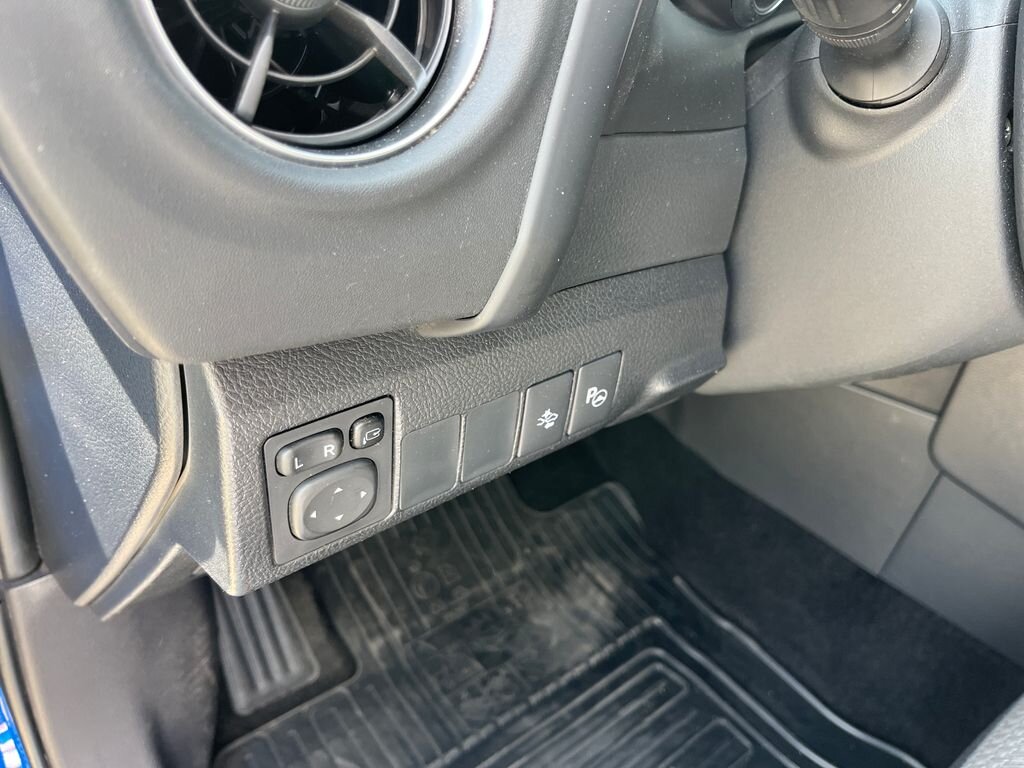 Toyota Auris Hatchback 1,8 l 73 kw