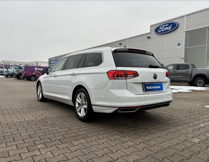 Volkswagen Passat Kombi 2,0 l 110 kw