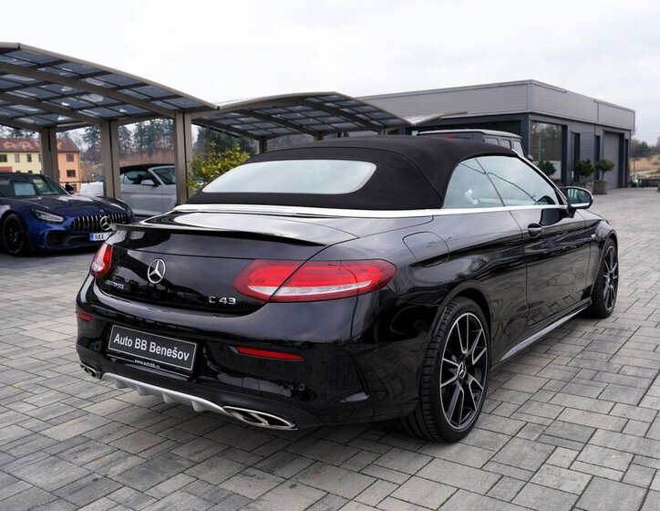 Mercedes-Benz Třídy C 6