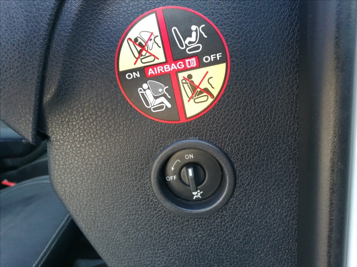 Dacia Logan Kombi 898,0 66 kw