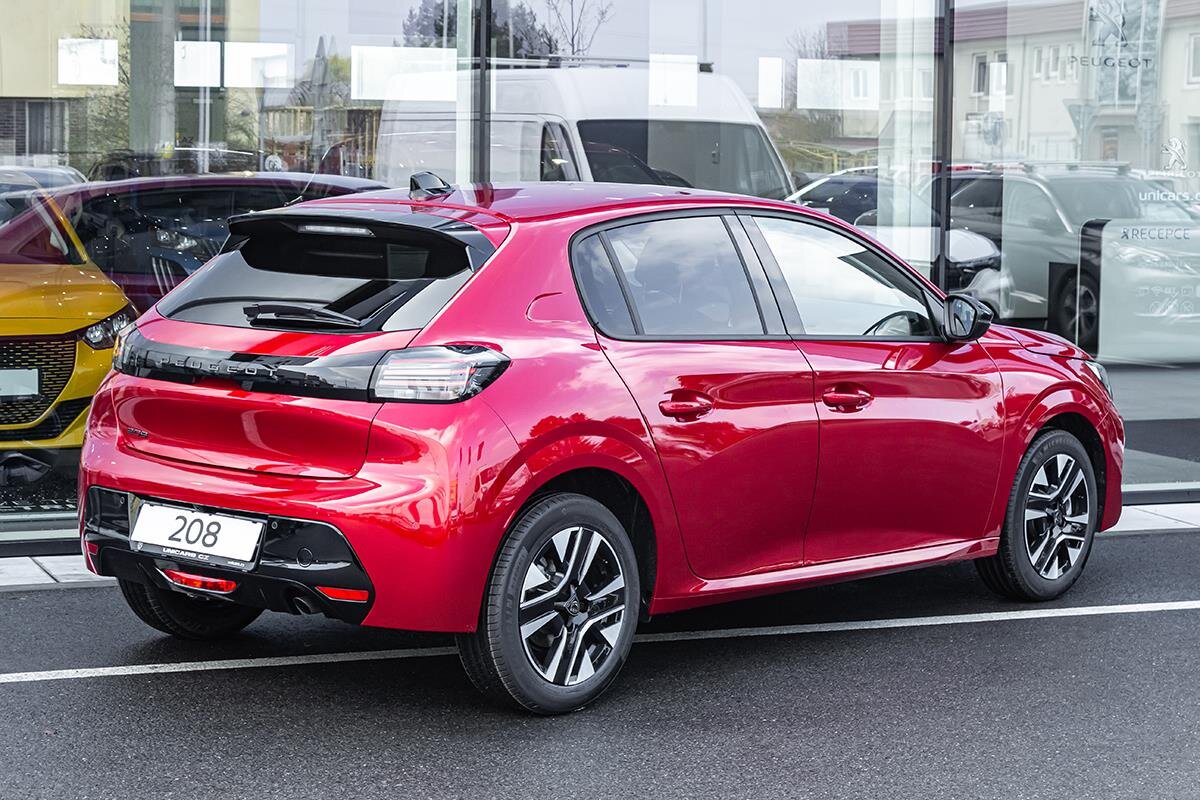 Peugeot 208 Hatchback 1,2 l 74 kw