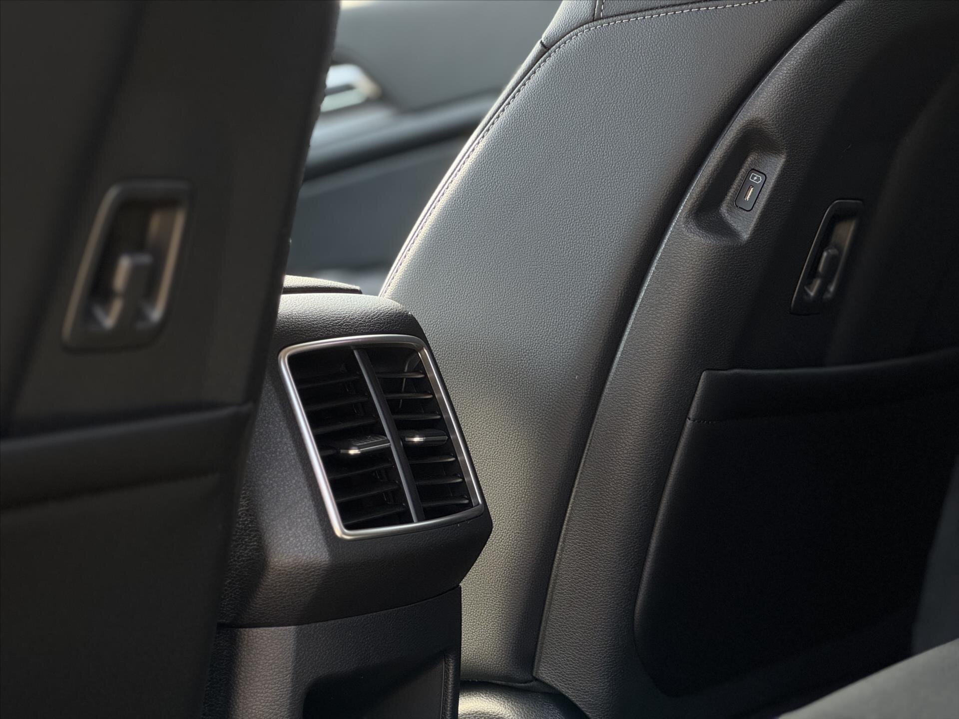 KIA Sportage SUV 1,6 l 110 kw