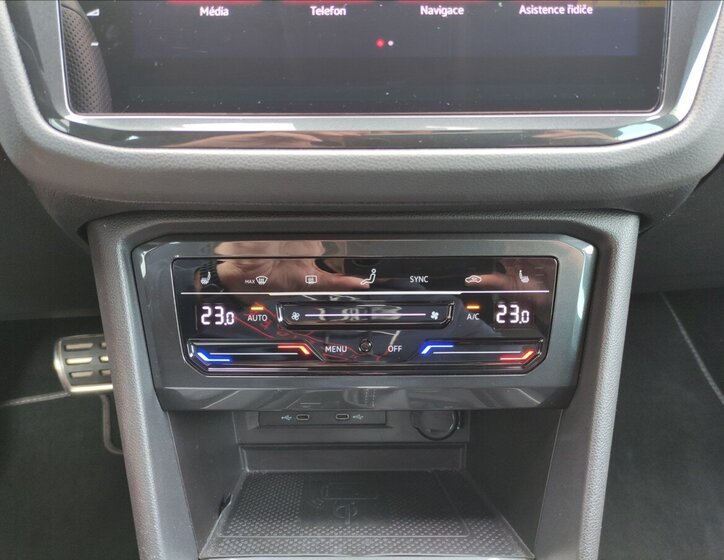 Volkswagen Tiguan SUV / Terénní 1,5 l 110 kw