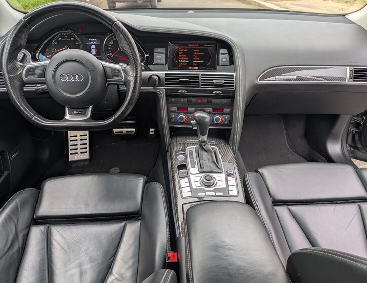 Audi RS6 Kombi 5,0 l 426 kw