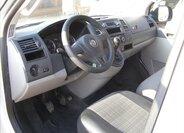 Volkswagen Caravelle 13