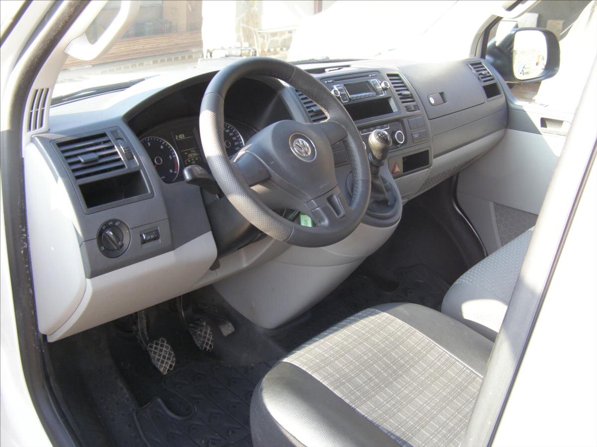 Volkswagen Caravelle