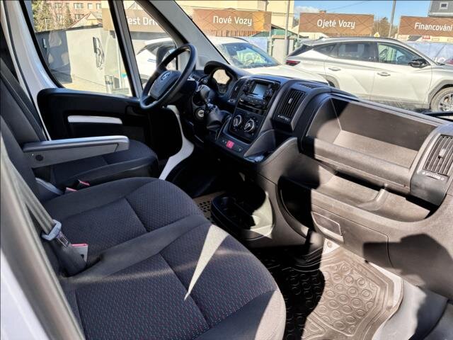 Opel Movano Skříň 2,2 l 103 kw