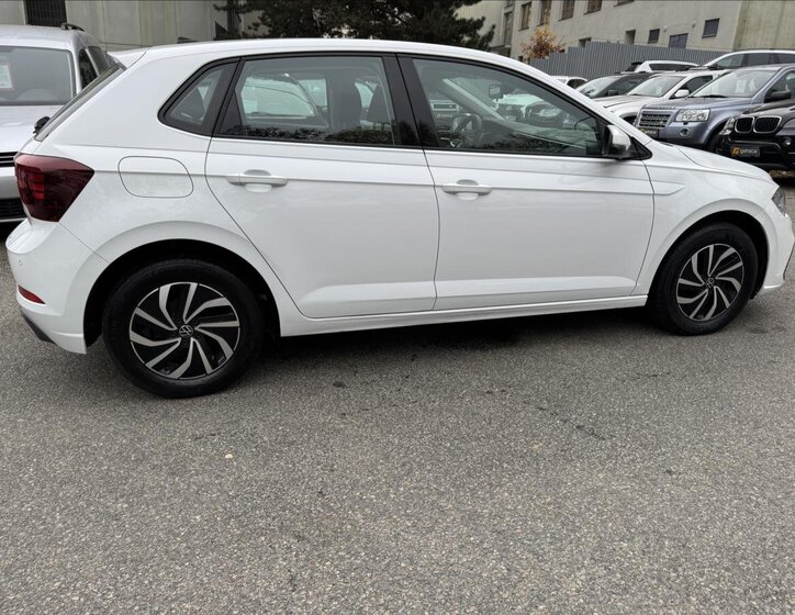 Volkswagen Polo Hatchback 999,0 70 kw