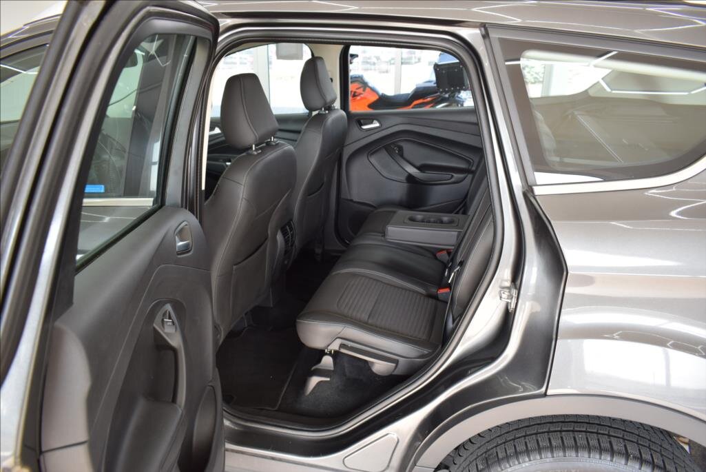 Ford Kuga SUV / Terénní 2,0 l 110 kw