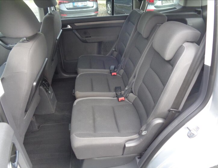 Volkswagen Touran Kombi 1,4 l 110 kw