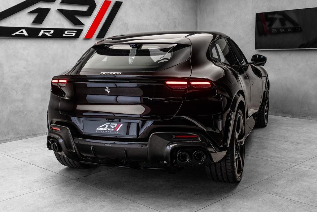 Ferrari Ostatní SUV / Terénní 6,5 l 529 kw