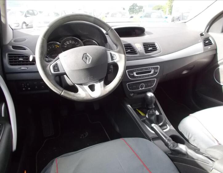Renault Fluence 15