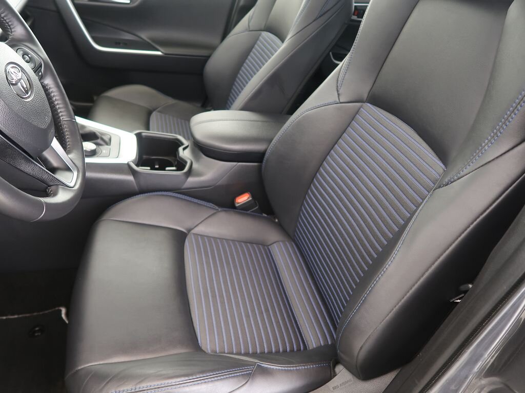 Toyota RAV4 SUV 2,5 l 131 kw