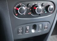 Dacia Sandero Hatchback 898,0 66 kw