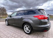 Ford Focus Kombi 999,0 92 kw