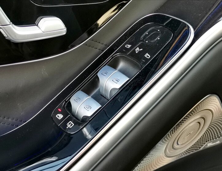 Mercedes-Benz Třídy S Ostatní 6,0 l 450 kw