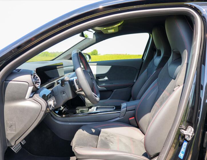 Mercedes-Benz Třídy A 12