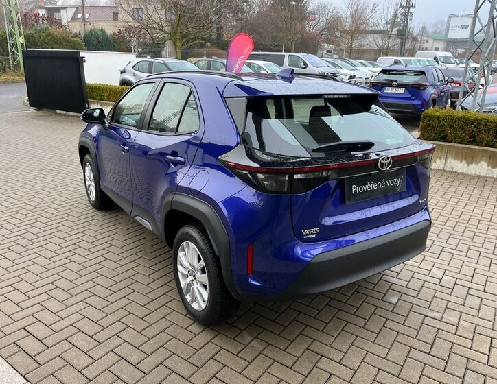 Toyota Yaris Cross 4