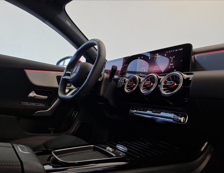 Mercedes-Benz CLA 16