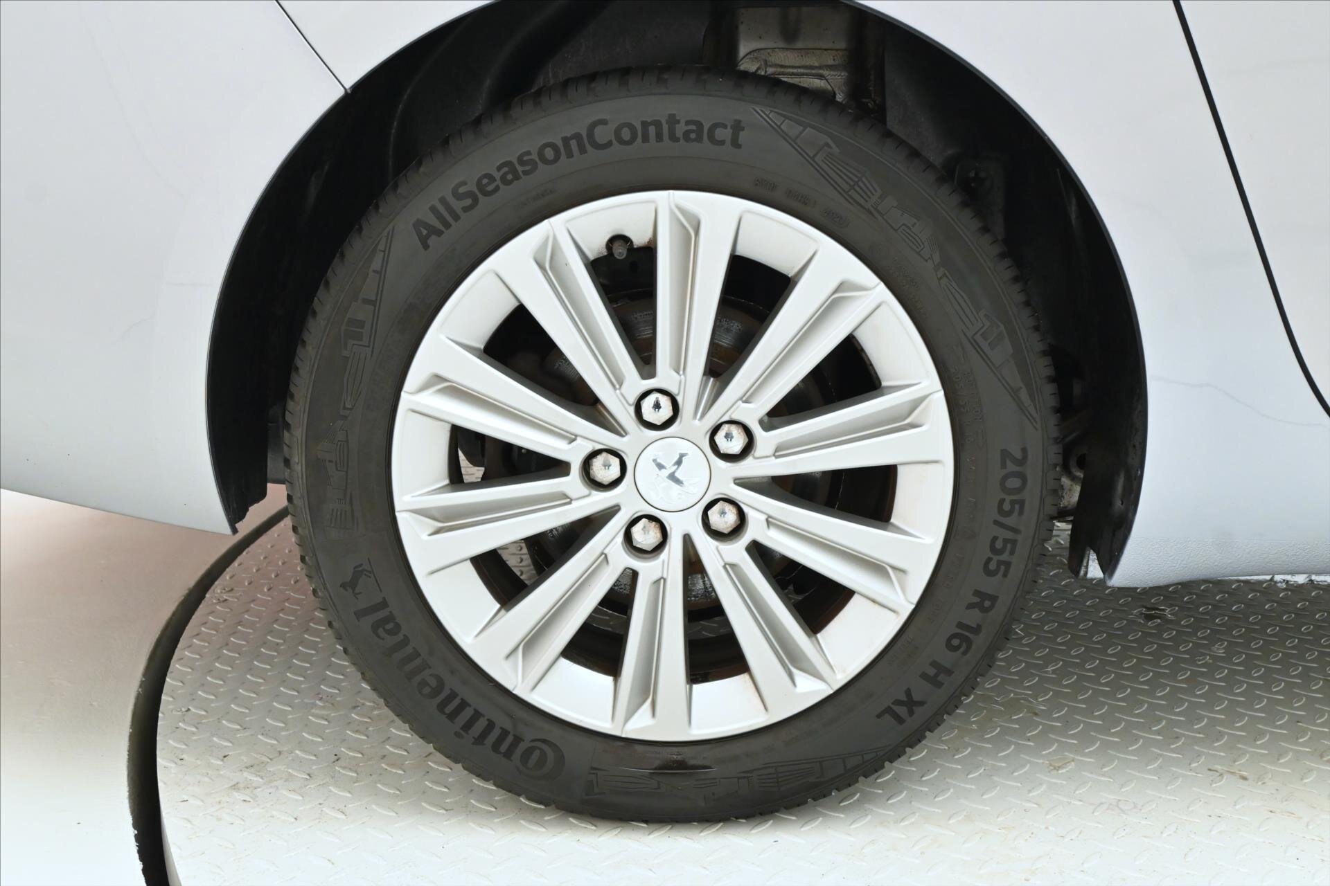 Peugeot 308 Kombi 1,5 l 96 kw