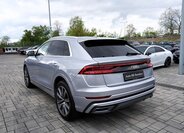 Audi Q8 SUV / Terénní 3,0 l 250 kw