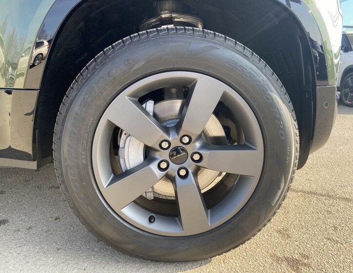 Land Rover Defender SUV / Terénní 3,0 l 258 kw