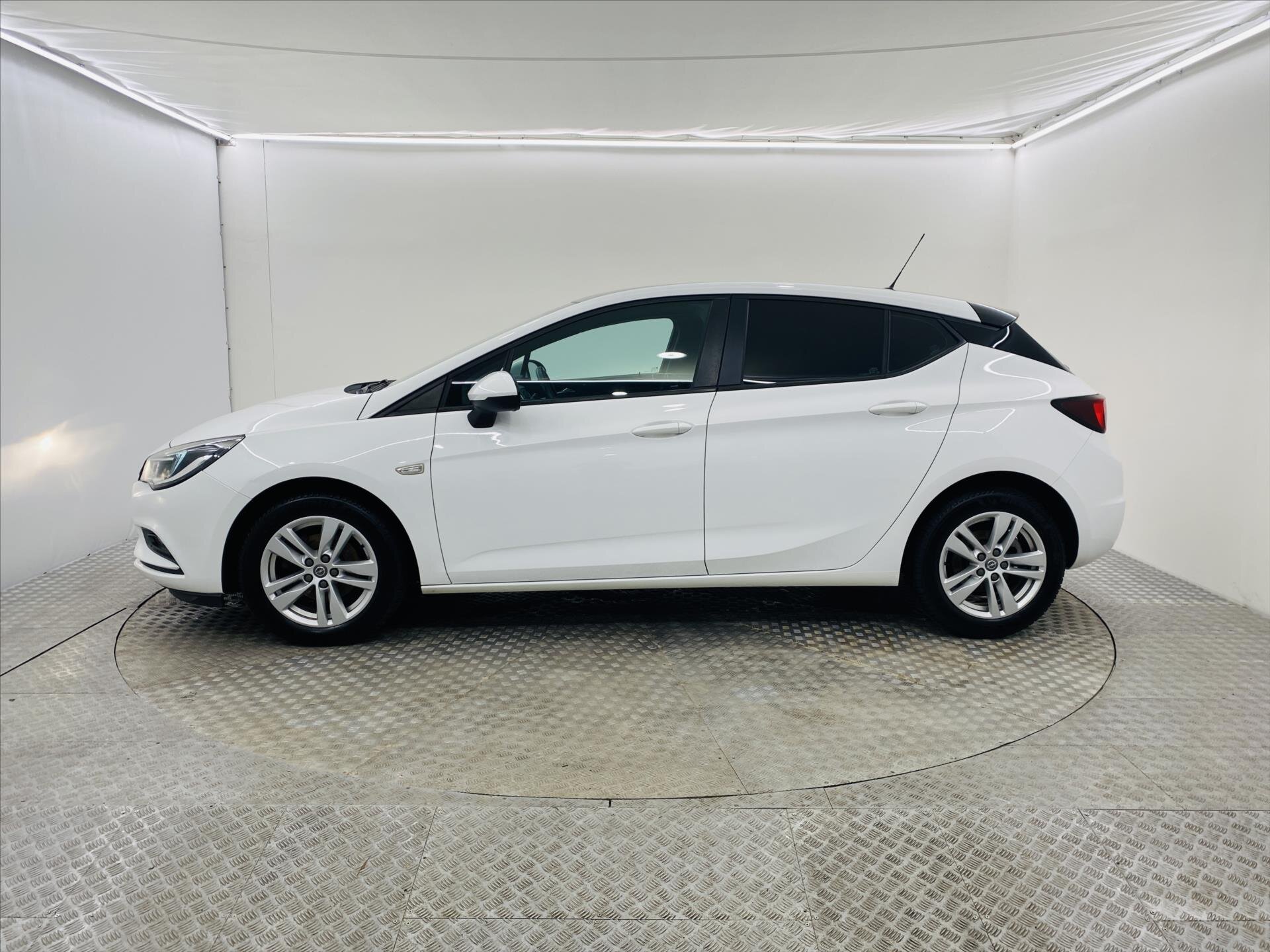 Opel Astra Hatchback 1,4 l 74 kw