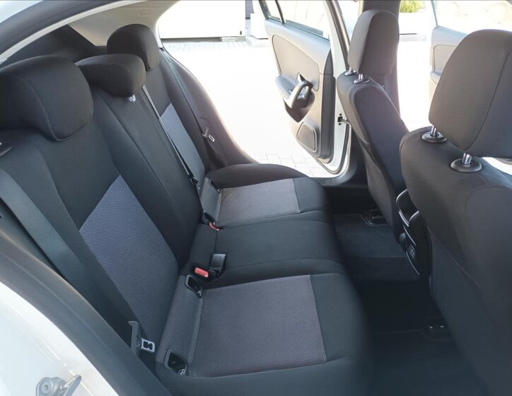 Mercedes-Benz Třídy A Hatchback 1,3 l 80 kw