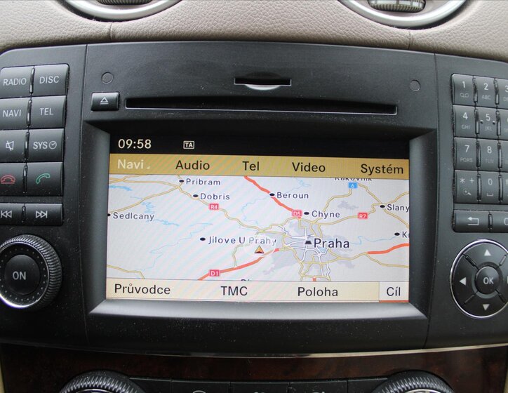 Mercedes-Benz Třídy M SUV / Terénní 3,0 l 165 kw