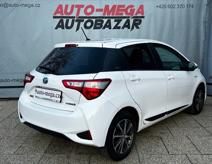 Toyota Yaris Kombi 1,5 l 54 kw