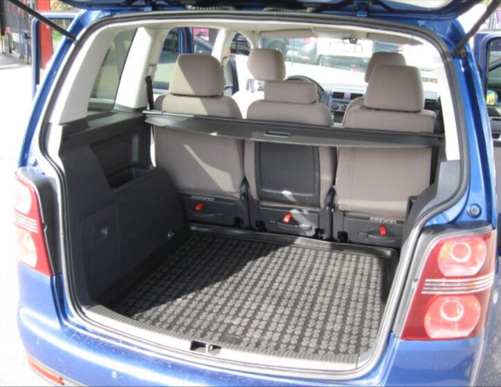 Volkswagen Touran 11