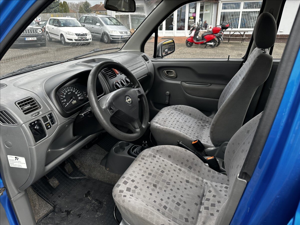 Opel Agila Hatchback 973,0 43 kw