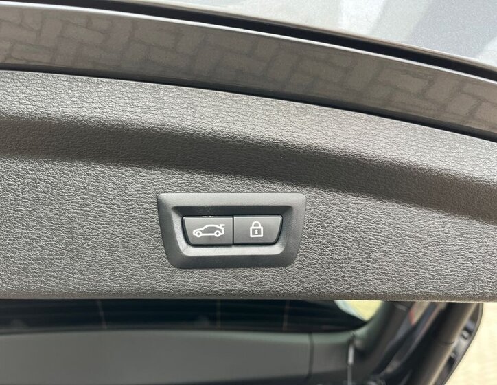 BMW X2 SUV 2,0 l 140 kw