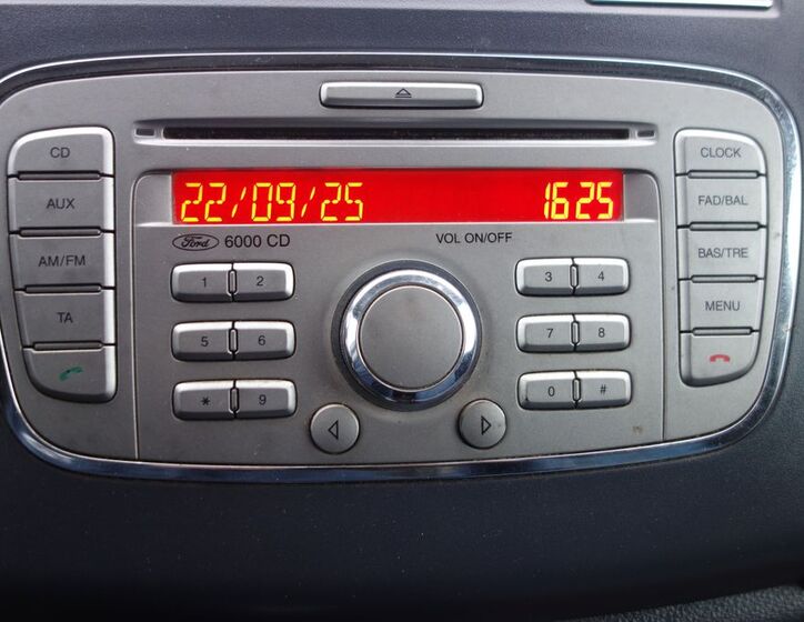 Ford Transit Connect 24