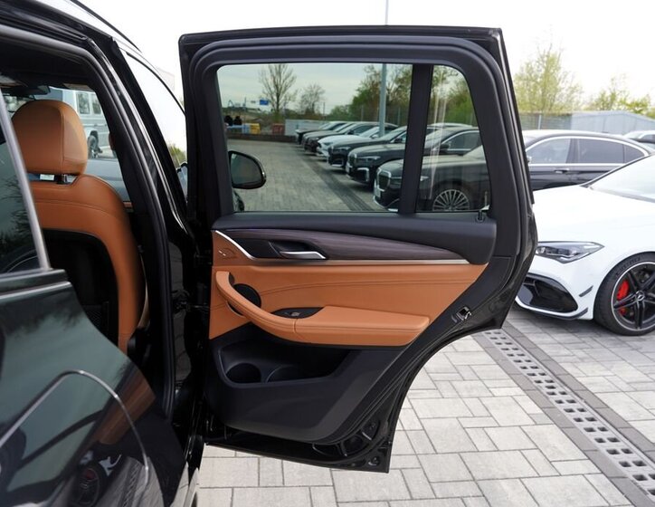 BMW X3 SUV / Terénní 3,0 l 195 kw