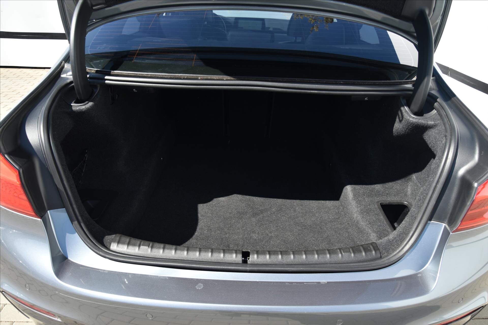 BMW Řada 5 Sedan / Limuzína 3,0 l 250 kw