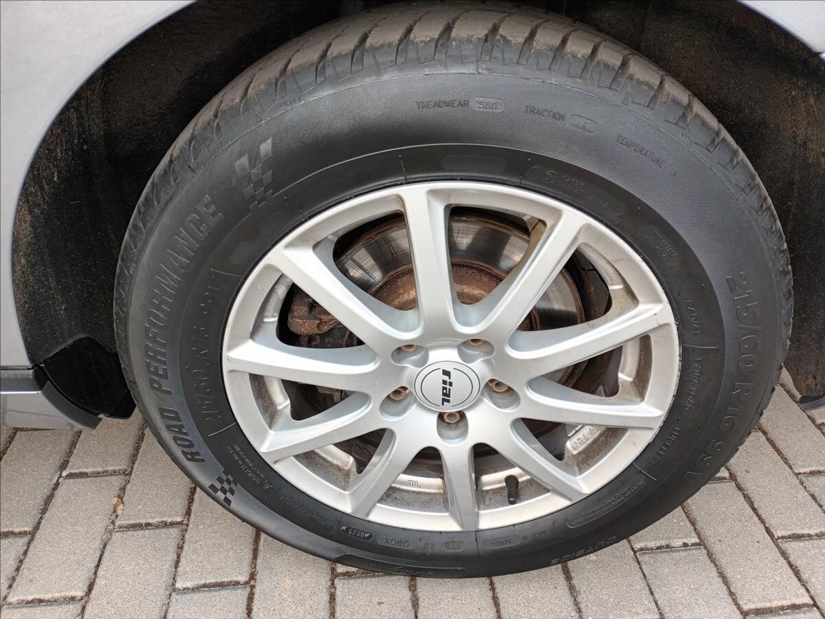 Volkswagen Passat Kombi 2,0 l 110 kw