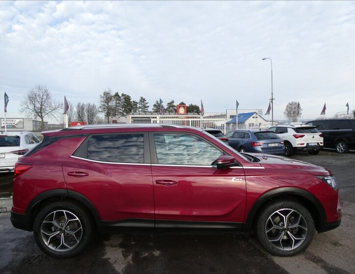 SsangYong Korando SUV / Terénní 1,5 l 120 kw