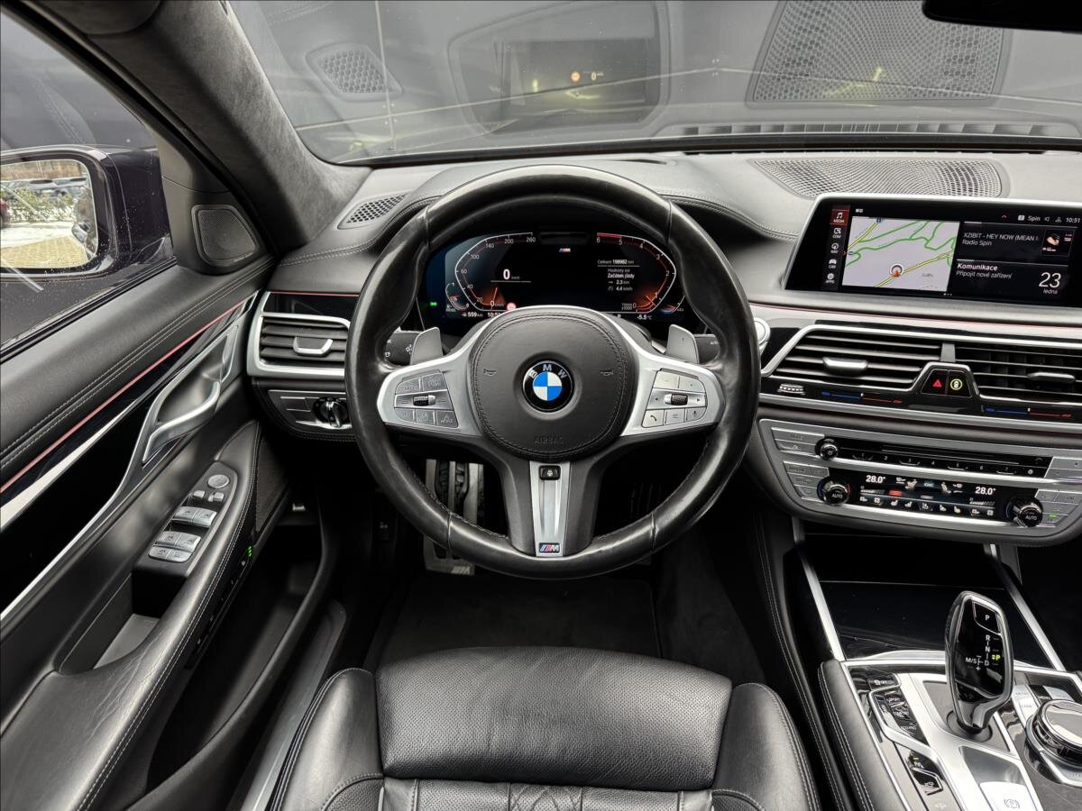 BMW Řada 7 Sedan 3,0 l 250 kw